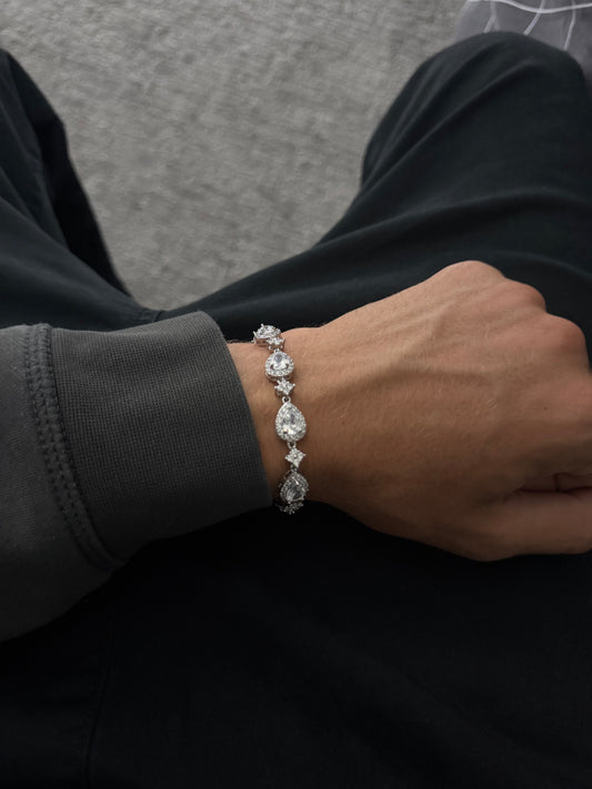 Tear Star Drop Bracelet